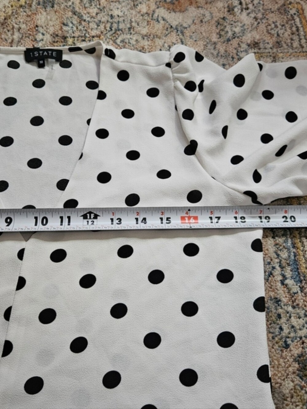 ​Polka Dot Tie-Front V-Neck Blouse Boho Chic Flounce Sleeve Top Medium - Picture 10 of 10